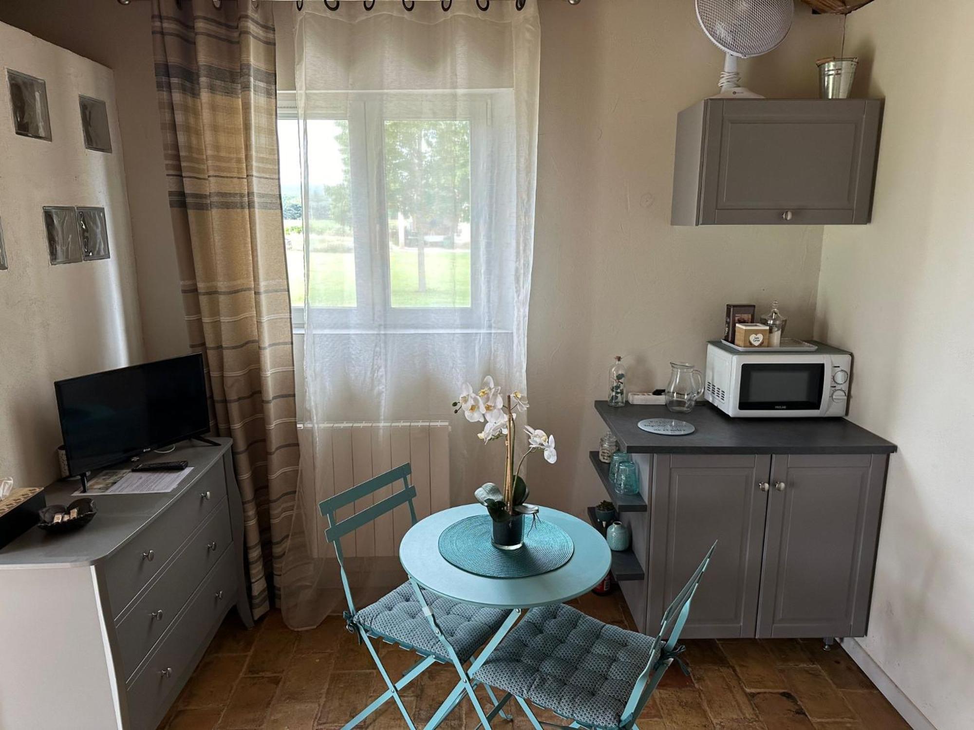 Maisonnette Independante Au Calme Dans Un Grand Jardin Châteauneuf-du-Rhône Zewnętrze zdjęcie