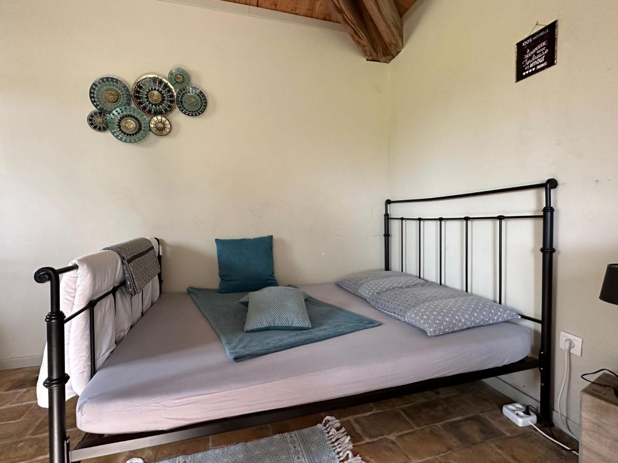 Maisonnette Independante Au Calme Dans Un Grand Jardin Châteauneuf-du-Rhône Zewnętrze zdjęcie