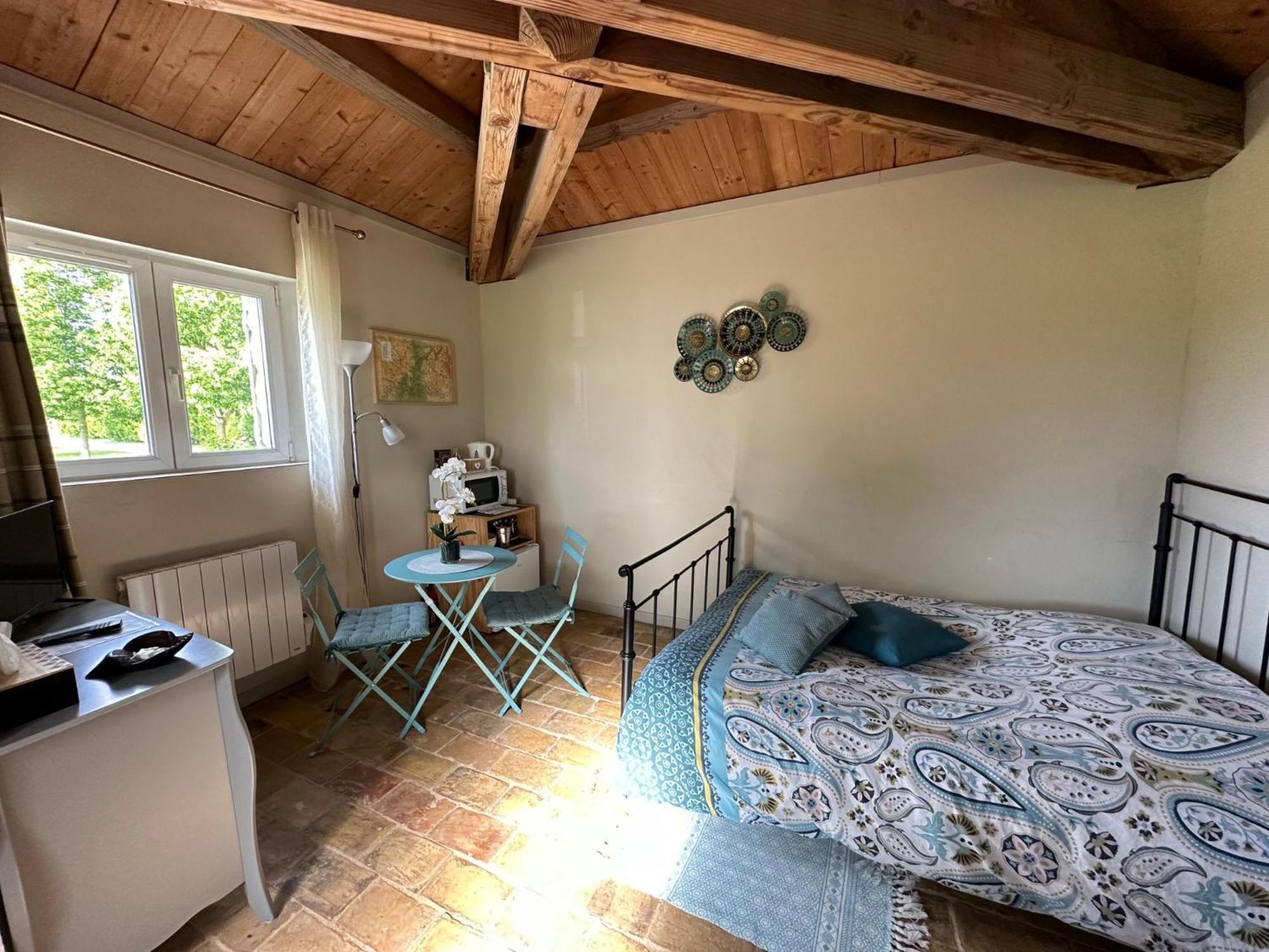 Maisonnette Independante Au Calme Dans Un Grand Jardin Châteauneuf-du-Rhône Zewnętrze zdjęcie